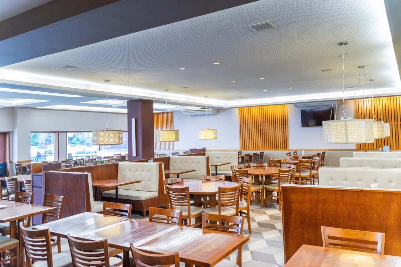 restaurante-siri-da-barra-salao-mesas-cadeiras (3)